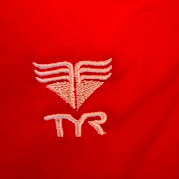 TYR Red Track Jacket - Picture 4 of 4